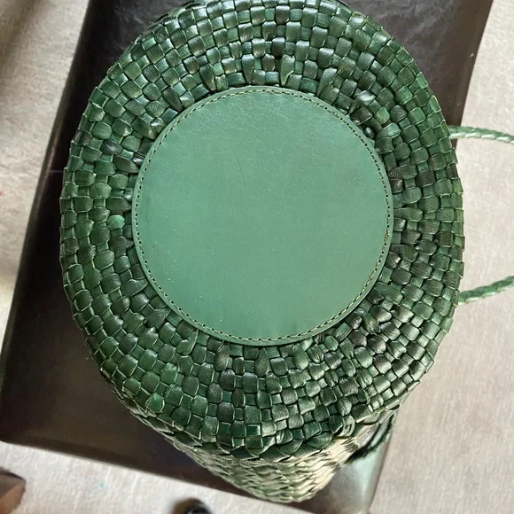 Dragon Diffusion Egola forest Green Woven Leather Tote - Picture 7 of 15